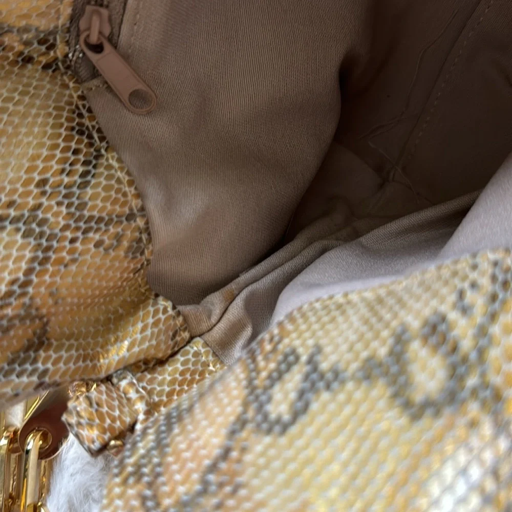 Cache Snake-Print Shoulder Bag in Beige Brown with Gold Chain